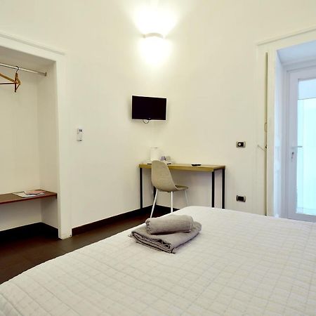 Di Affreschi E Volte Bed & Breakfast Наполи Екстериор снимка