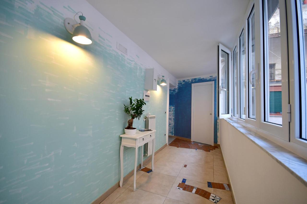 Di Affreschi E Volte Bed & Breakfast Наполи Екстериор снимка